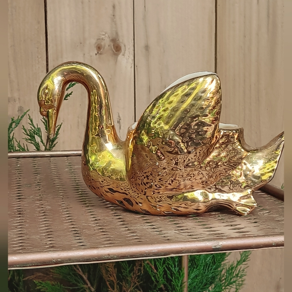Vintage 1950s Made in USA 22k Gold Swan 7.5" x 4.5"